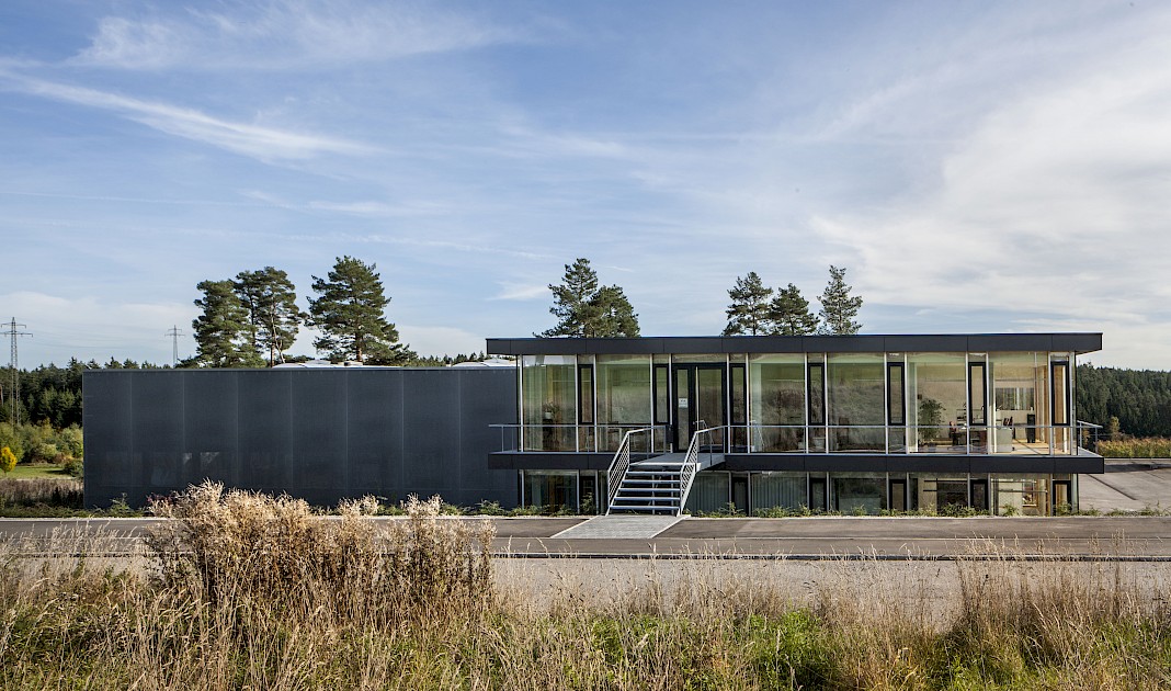 Produktion mit Verwaltung in St. Schneider Architekten